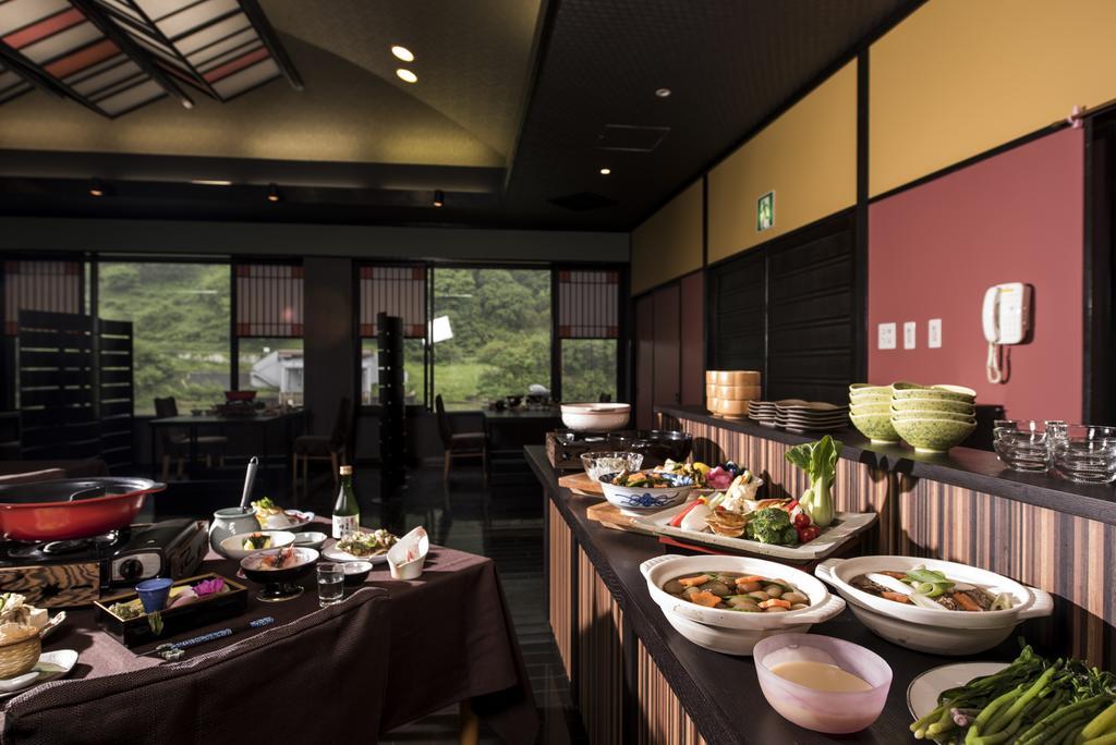 Takamiya Ryokan Beni Tozawa Buitenkant foto