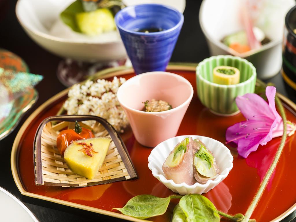 Takamiya Ryokan Beni Tozawa Buitenkant foto