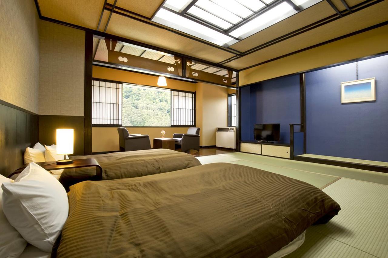Takamiya Ryokan Beni Tozawa Buitenkant foto