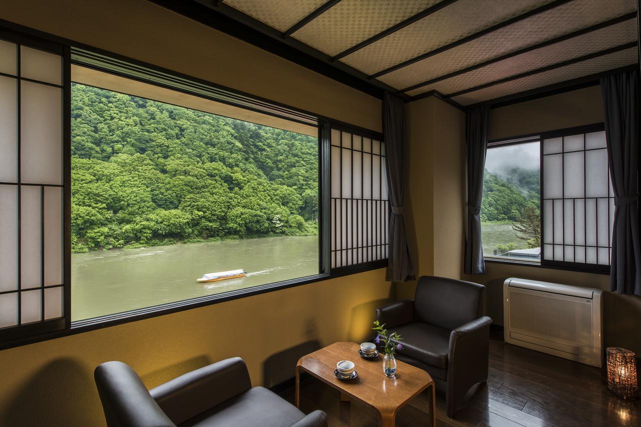 Takamiya Ryokan Beni Tozawa Buitenkant foto