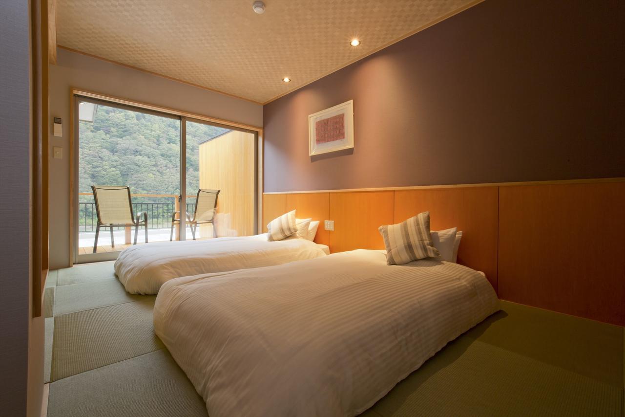 Takamiya Ryokan Beni Tozawa Buitenkant foto